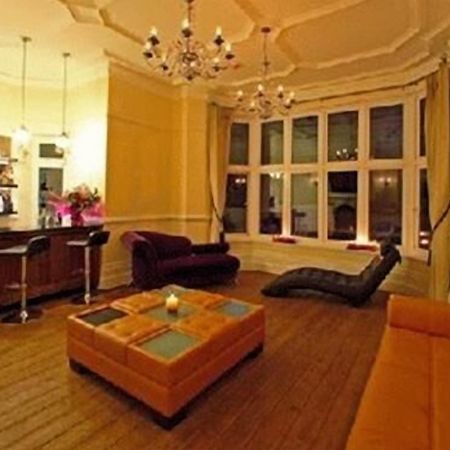 Space Boutique B&B - With Free Private Car Park Llandudno Zewnętrze zdjęcie