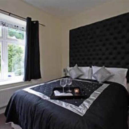 Space Boutique B&B - With Free Private Car Park Llandudno Zewnętrze zdjęcie